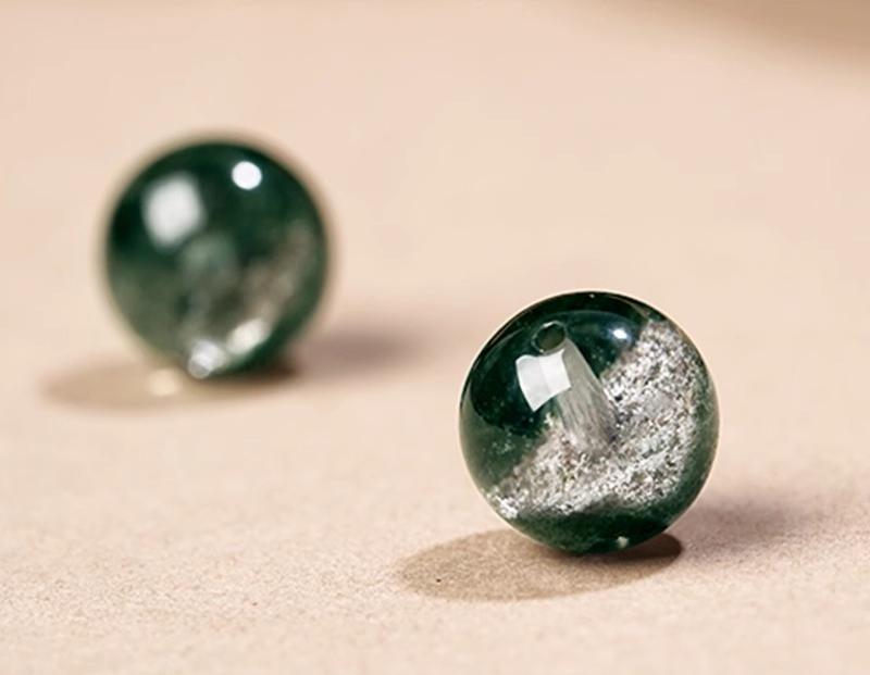 Green Phantom Cornucopia(Single Bead)